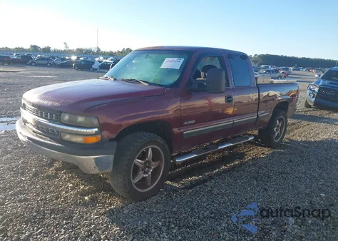 2000 Chevrolet Silverado 1500 Ls from USA, damaged, VIN 1GCEK19T5YE114187